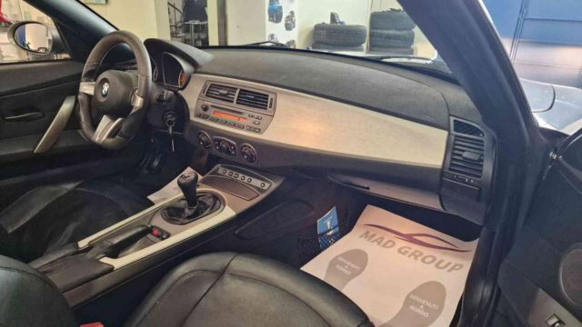 BMW Z4 Cabrio Z4 2.5i cat Roadster (12)