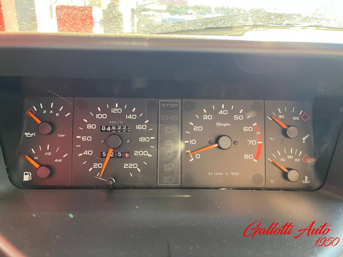 Peugeot 205 3 porte GTI (11)