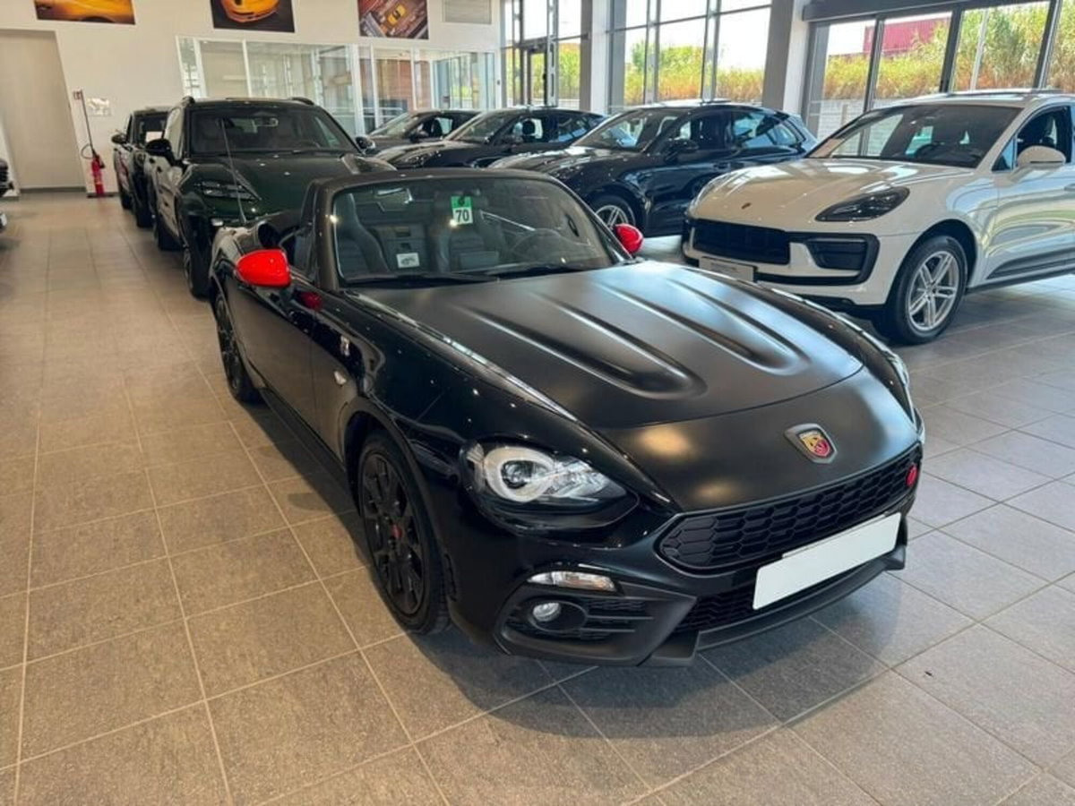 Abarth 124 Spider 1.4 Turbo MultiAir 170 CV (2)