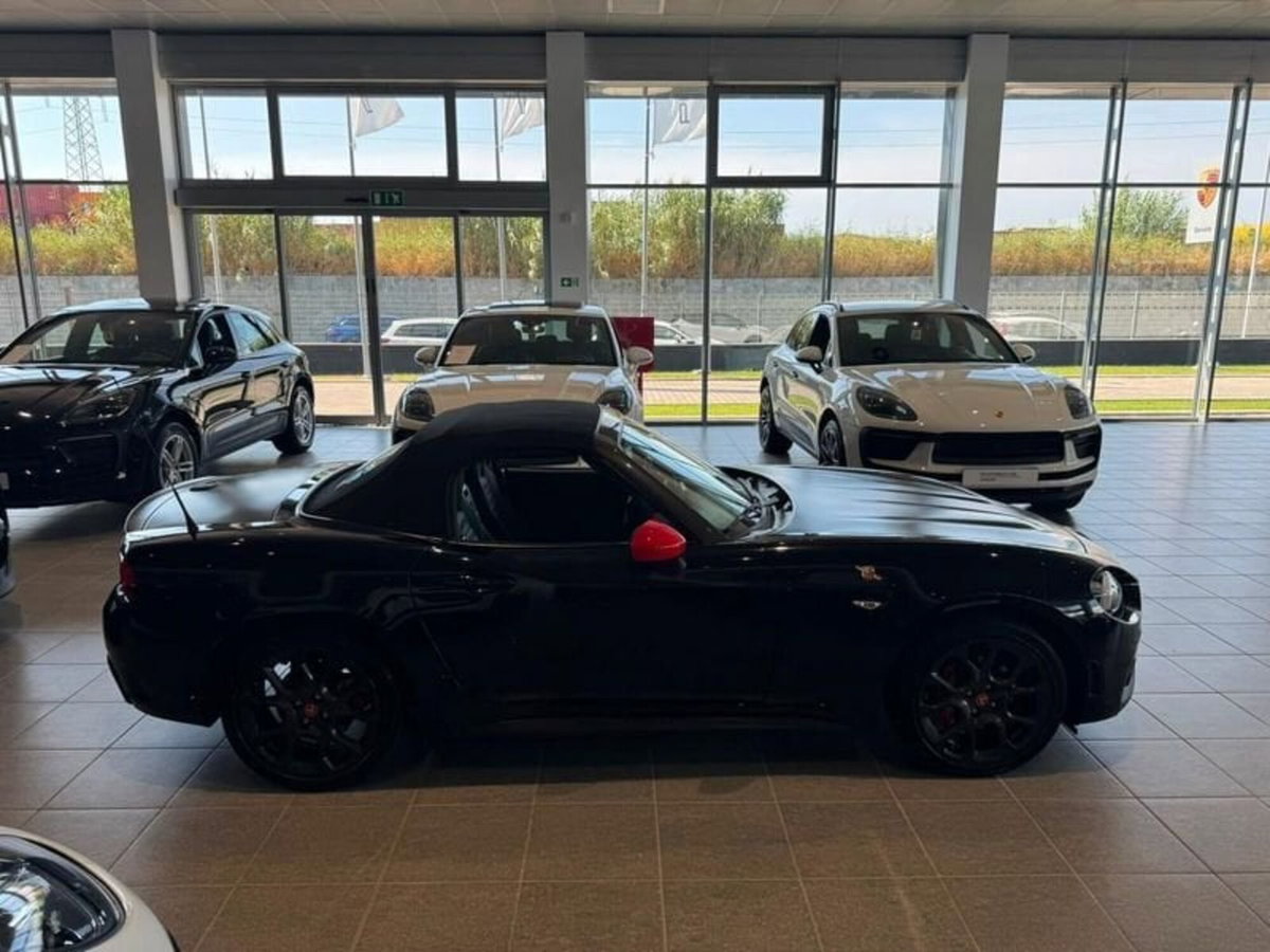 Abarth 124 Spider 1.4 Turbo MultiAir 170 CV (5)