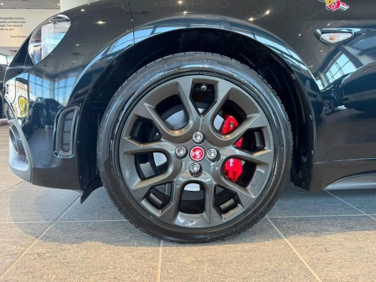 Abarth 124 Spider 1.4 Turbo MultiAir 170 CV (8)