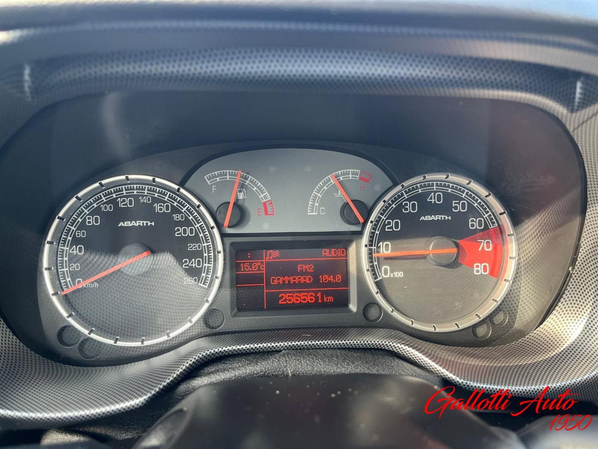 Abarth Grande Punto 1.4 T-Jet 16V 3 porte (12)