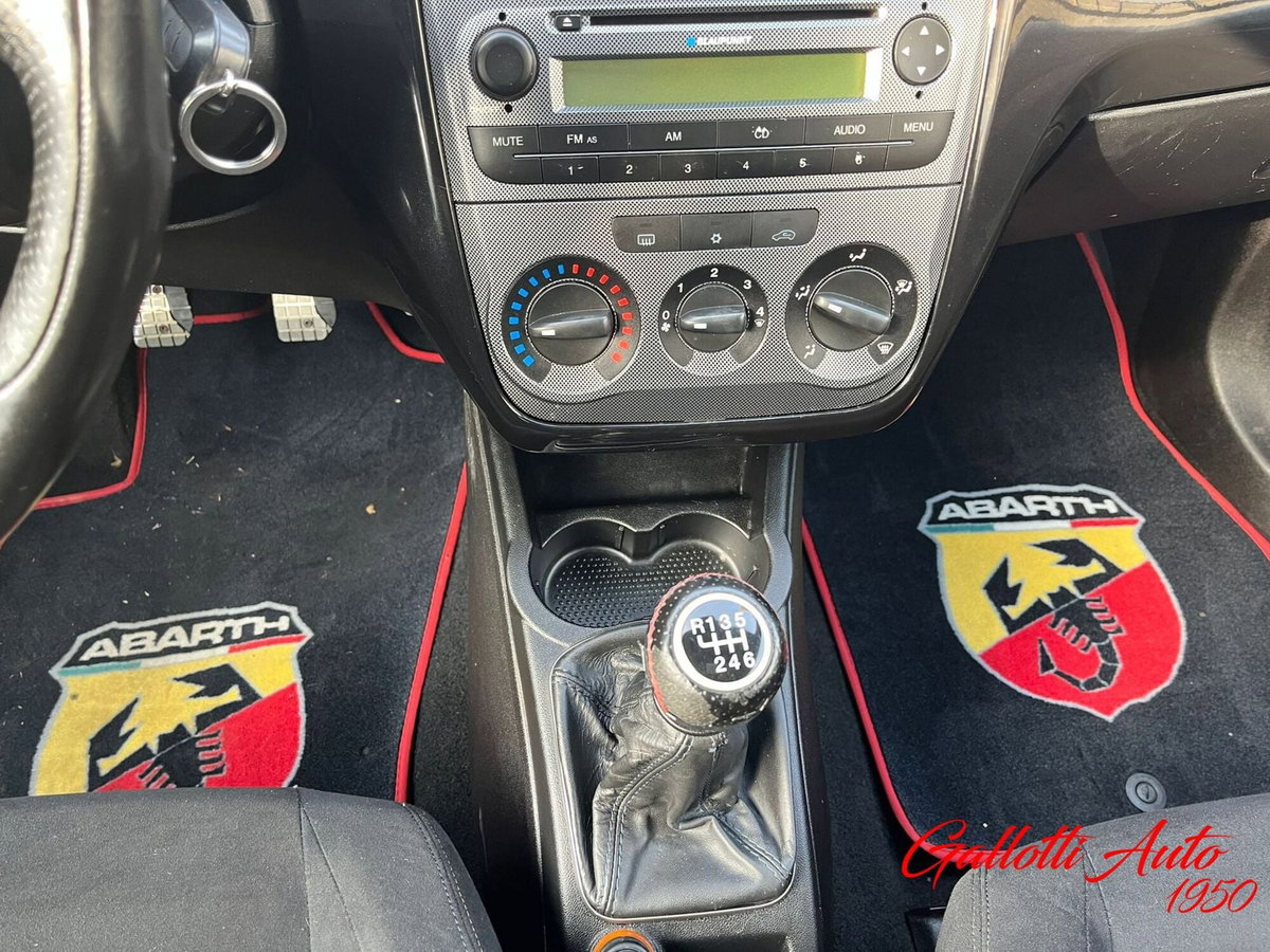Abarth Grande Punto 1.4 T-Jet 16V 3 porte (17)