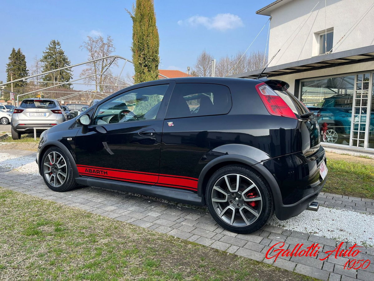 Abarth Grande Punto 1.4 T-Jet 16V 3 porte (2)