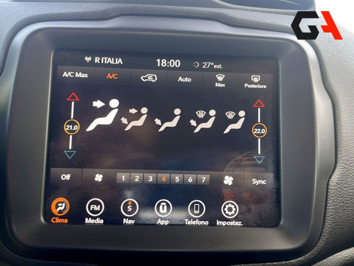 Jeep Renegade 1.6 Mjt DDCT 120 CV Business (14)