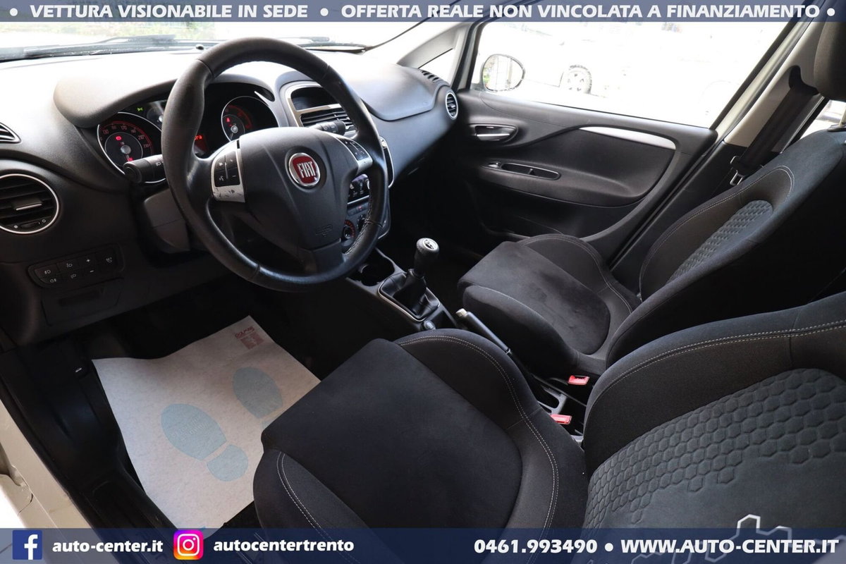 Fiat Punto 1.3 MJT II 75 CV 5 porte Lounge (9)