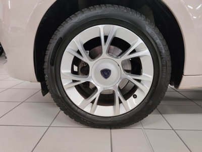 Lancia Ypsilon 1.2 69 CV 5 porte Gold (7)