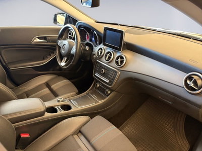 Mercedes-Benz CLA 200 d Automatic Sport (10)