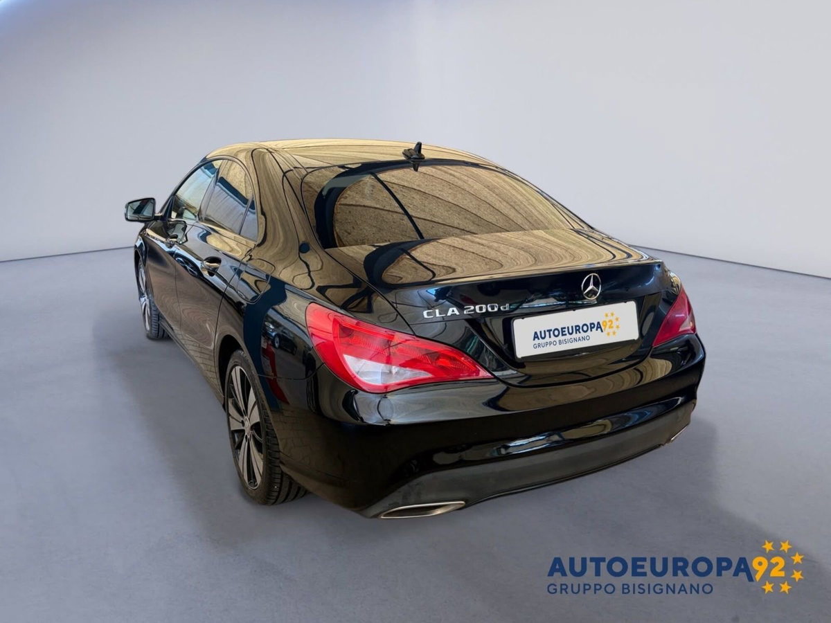 Mercedes-Benz CLA 200 d Automatic Sport (2)