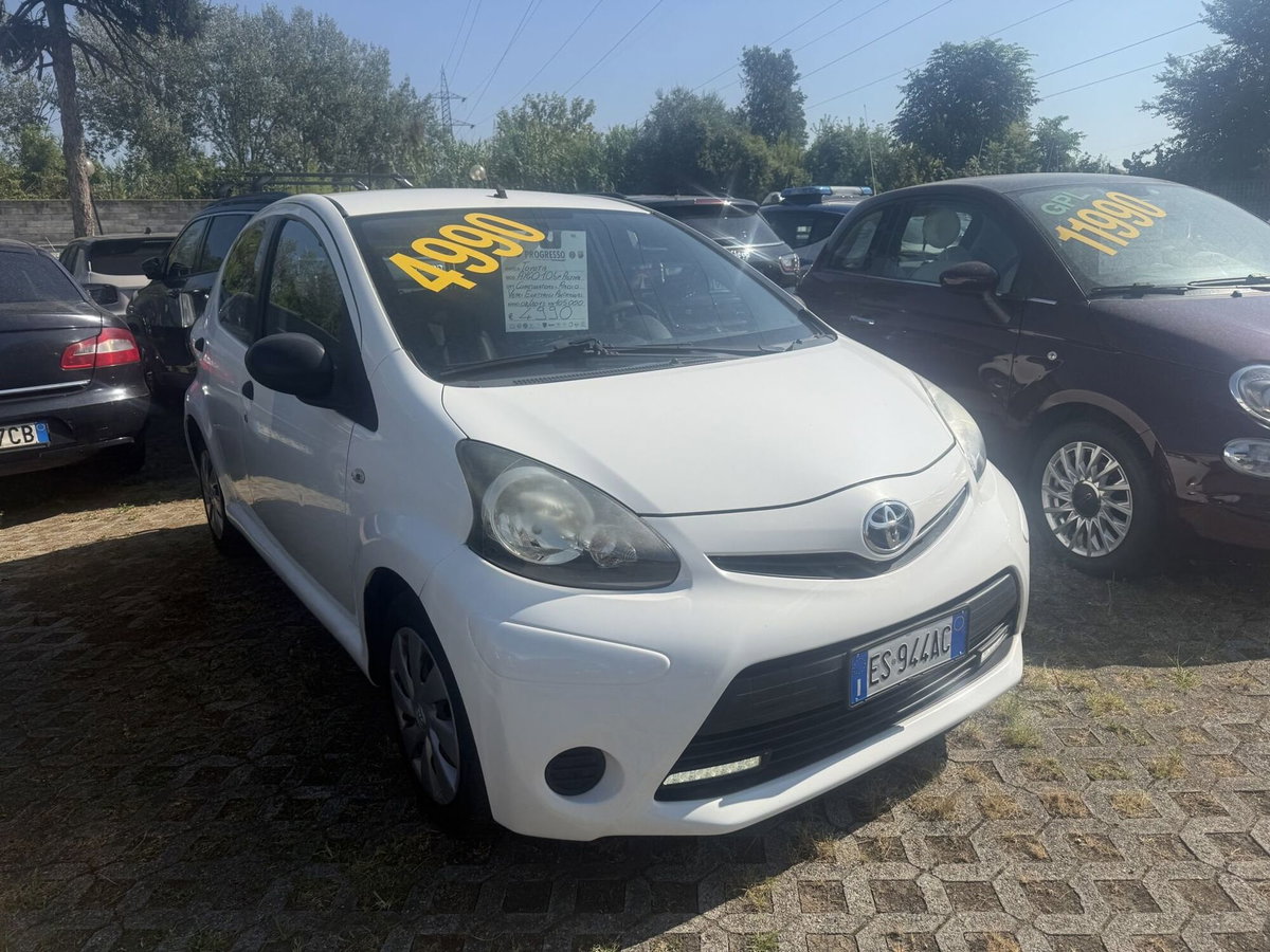 Toyota Aygo Connect 1.0 VVT-i 72 CV 5 porte x-you MMT (3)