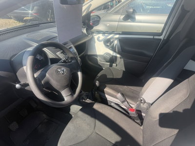 Toyota Aygo Connect 1.0 VVT-i 72 CV 5 porte x-you MMT (7)