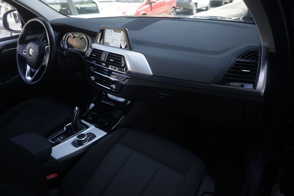 BMW X3 xDrive20d Business Advantage (8)