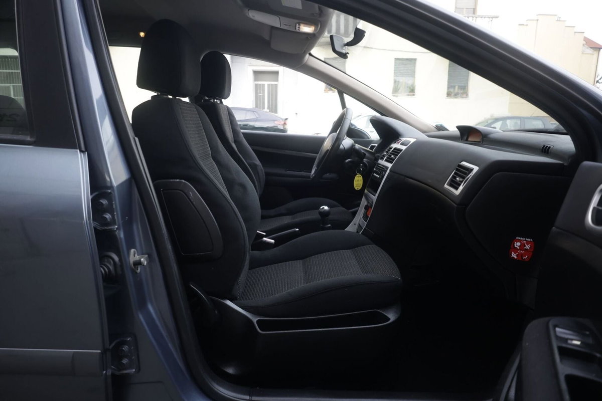 Peugeot 307 SW HDi 110CV Station Mix Australian (10)