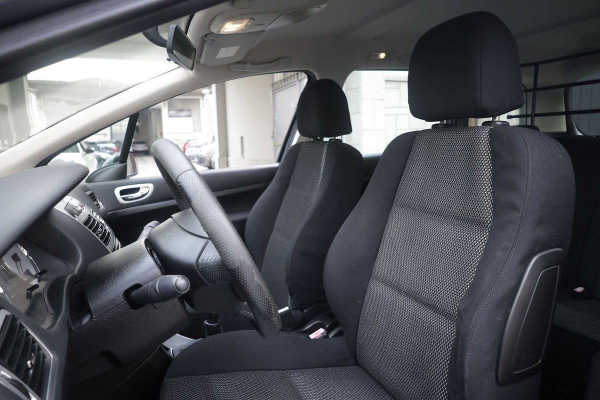 Peugeot 307 SW HDi 110CV Station Mix Australian (16)