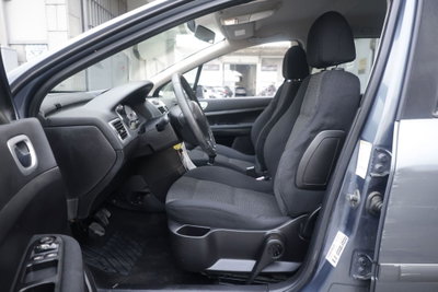 Peugeot 307 SW HDi 110CV Station Mix Australian (17)
