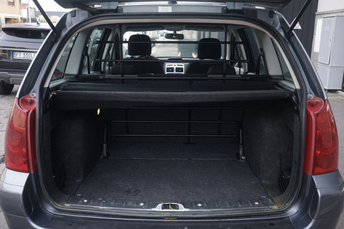 Peugeot 307 SW HDi 110CV Station Mix Australian (18)
