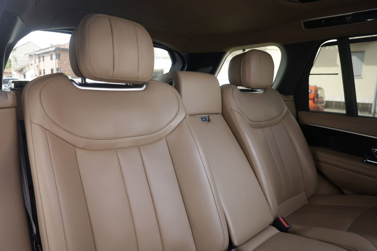 Land Rover Range Rover Lwb 3.0d i6 mhev Autobiography awd 350cv auto (15)