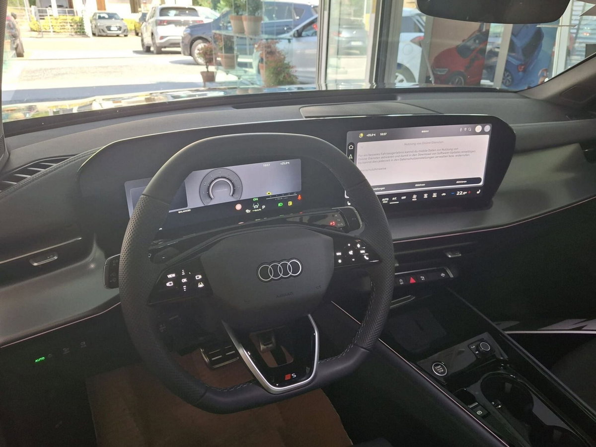 Audi Q3 Sportback 2.0 tfsi S line edition quattro 204cv s-tronic (17)