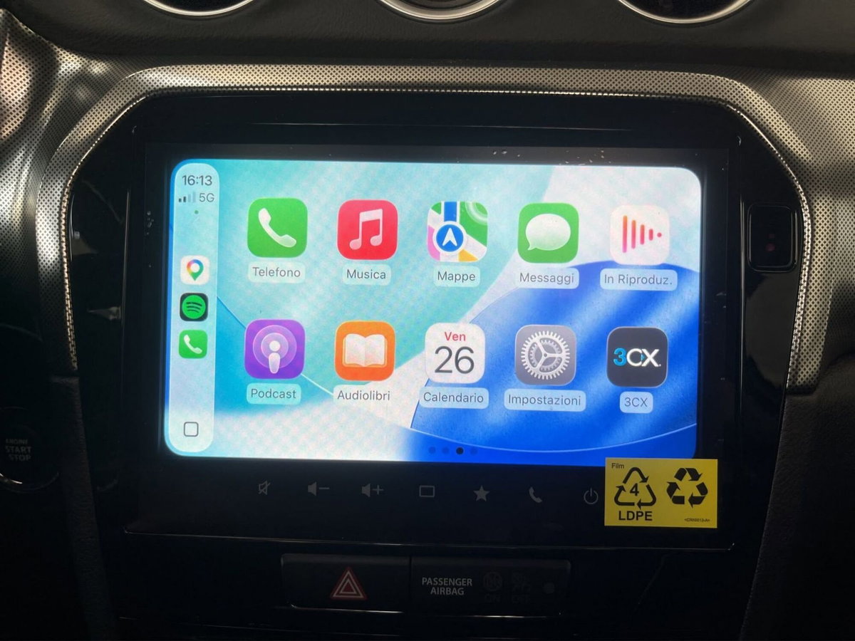 Suzuki Vitara 1.4h Starview 4wd allgrip 110cv at (19)