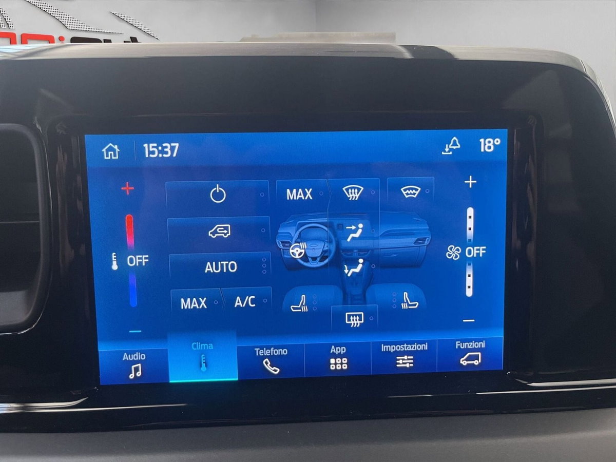 Ford Tourneo Courier 1.0 ecoboost 125cv Titanium powershift (18)