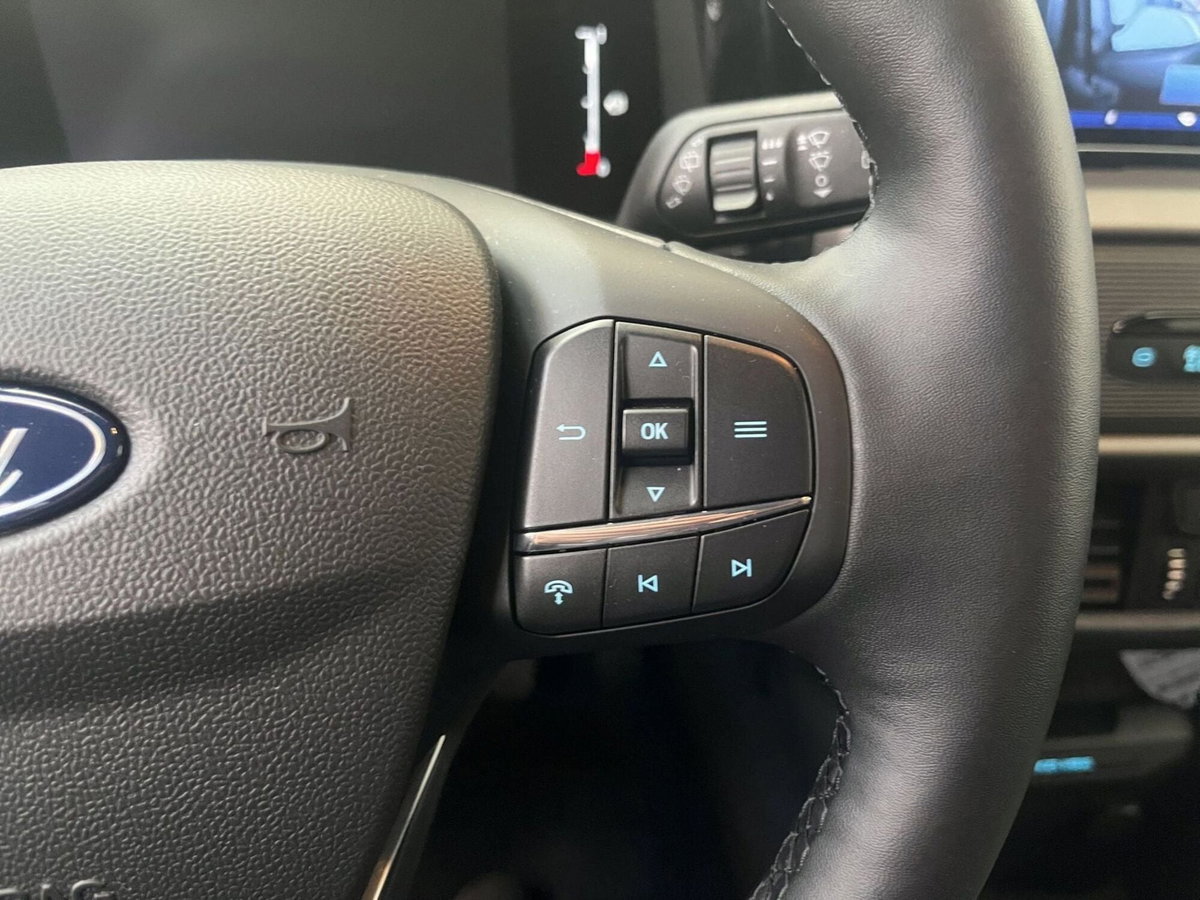 Ford Tourneo Courier 1.0 ecoboost 125cv Titanium powershift (20)