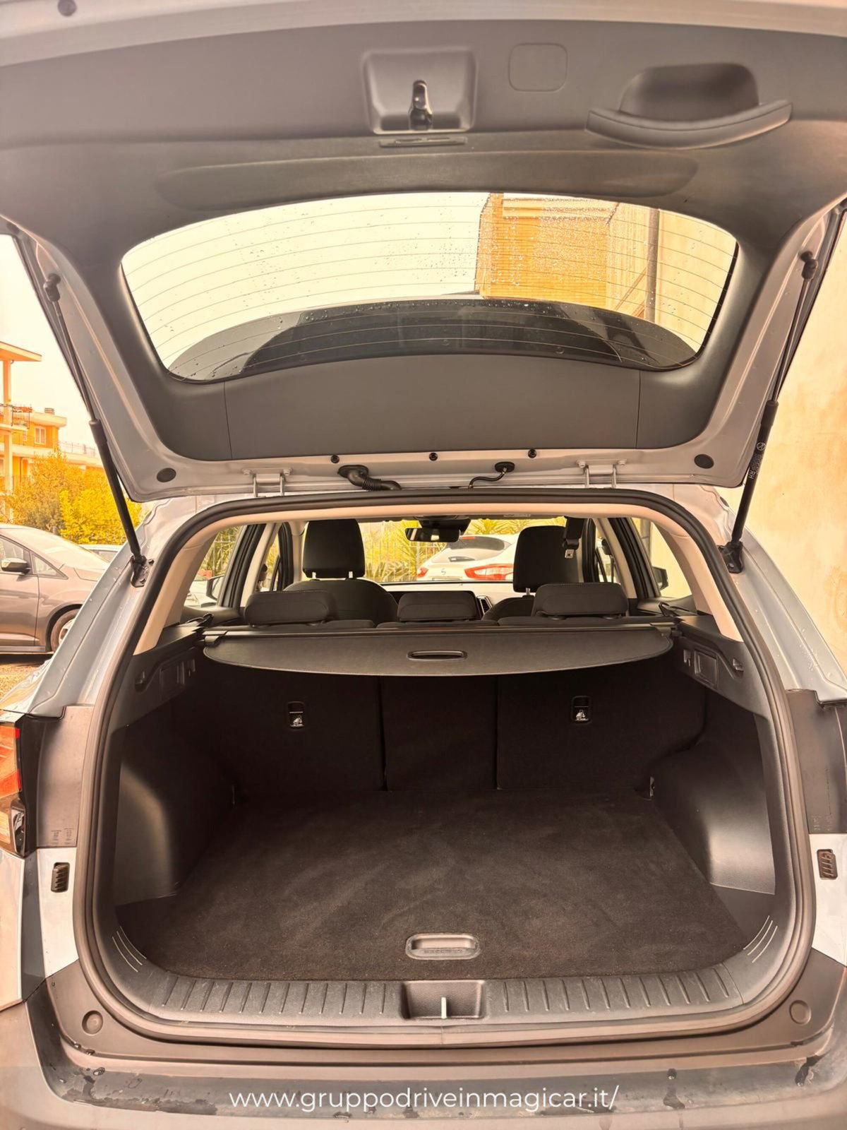 Kia Sportage 1.6 CRDI 136 CV 2WD Mild Hybrid Business Class (13)