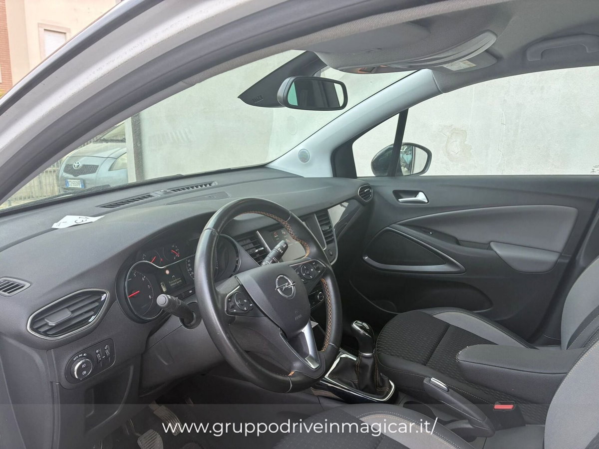 Opel Crossland X 1.2 12V Innovation (9)