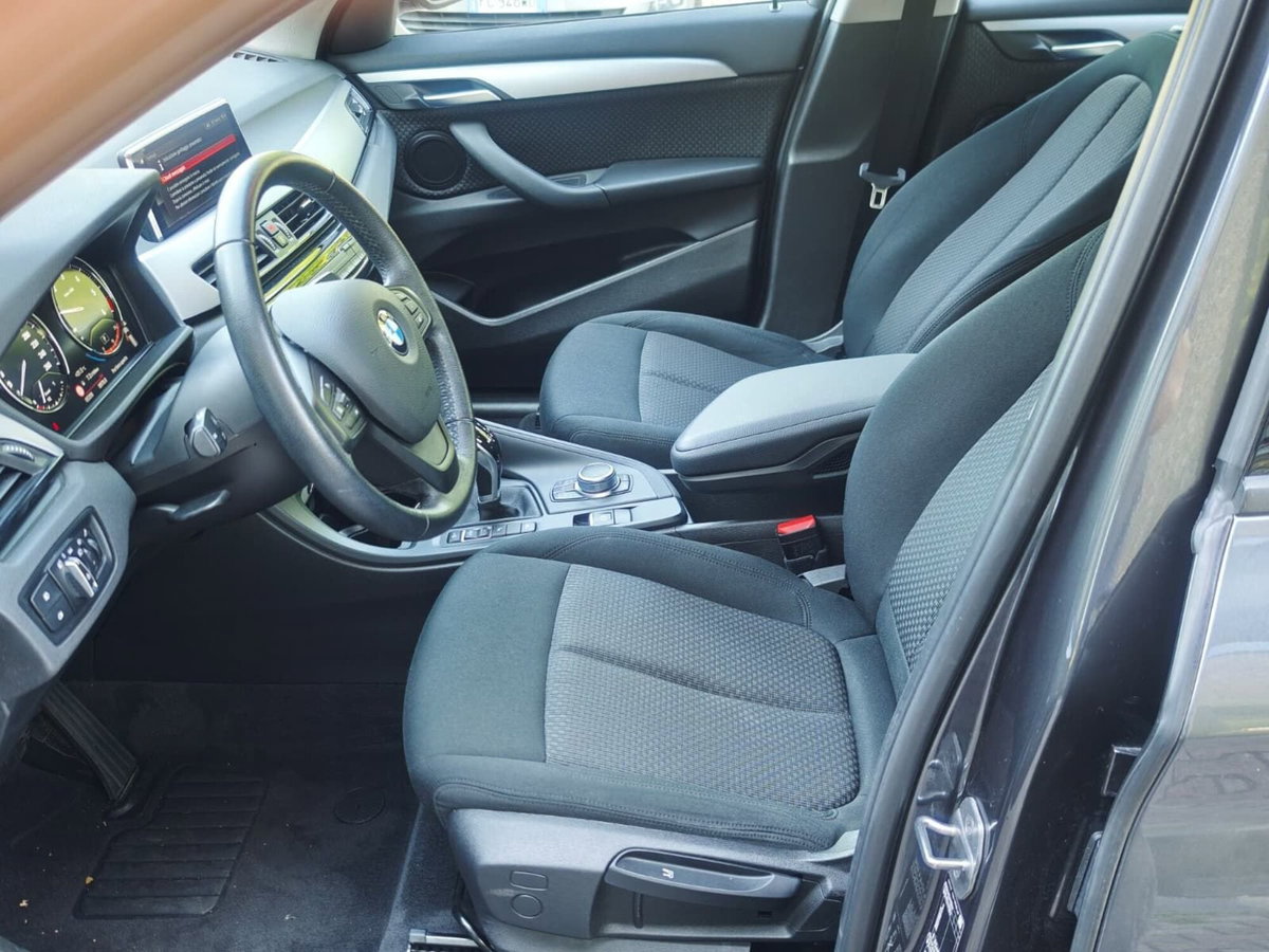 BMW X1 xDrive20d Advantage (11)