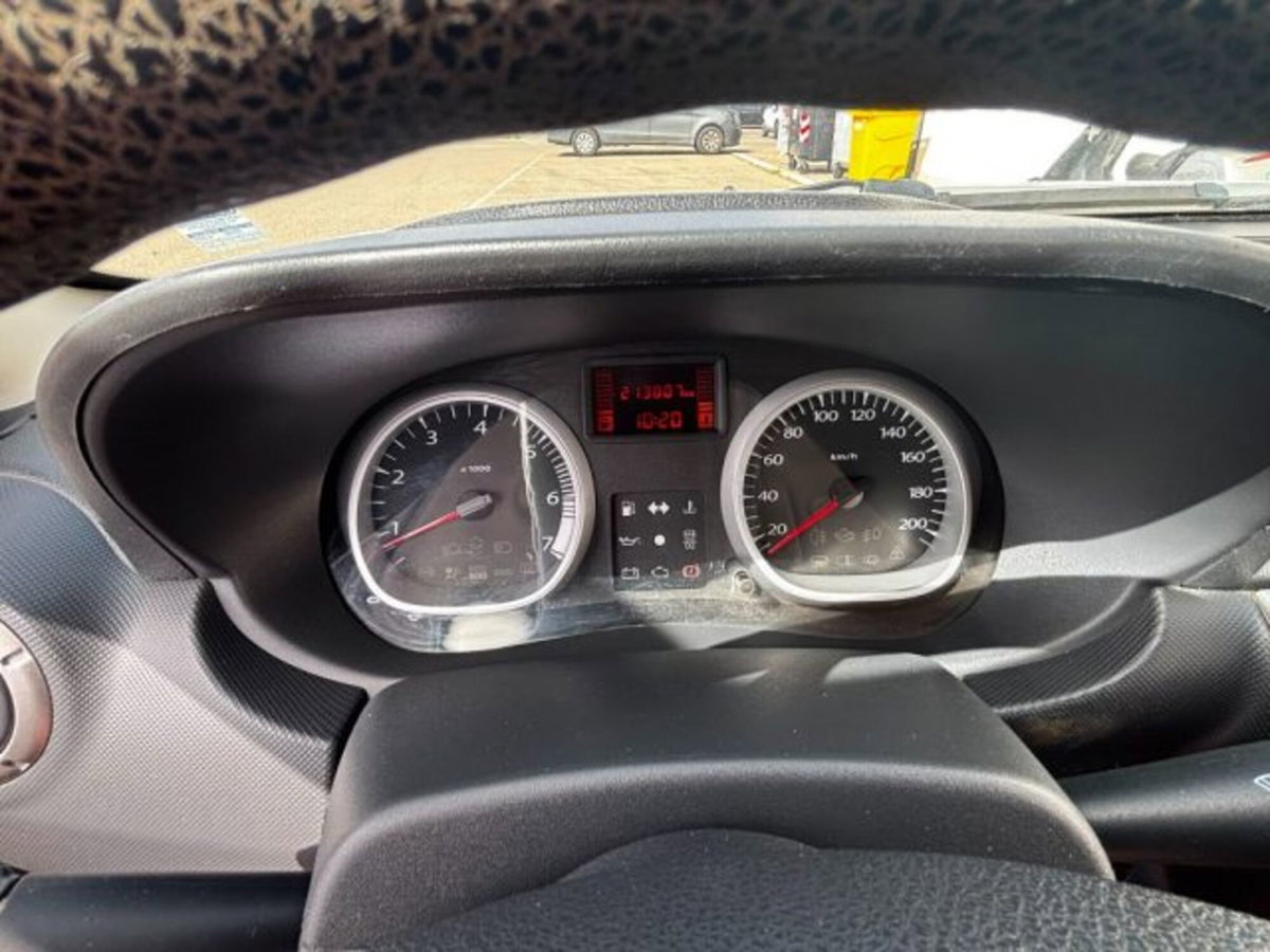 Dacia Duster 1.5 dCi 90CV 4x4 Ambiance (4)