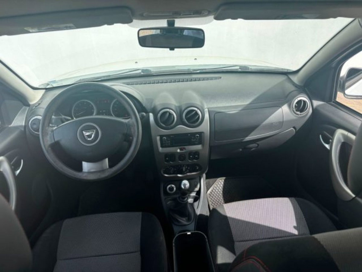 Dacia Duster 1.5 dCi 90CV 4x4 Ambiance (7)