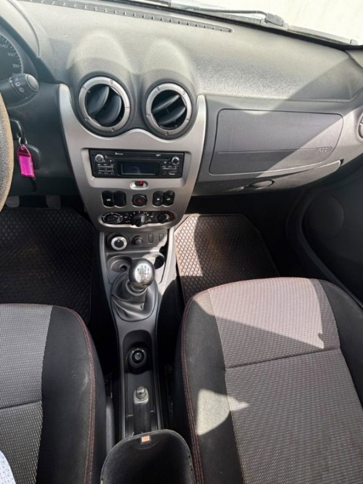 Dacia Duster 1.5 dCi 90CV 4x4 Ambiance (8)