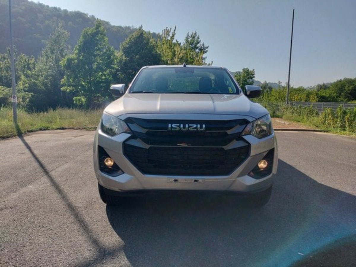 Isuzu D-Max Pick-up 1.9 space N60 Nitro Sport 4x4 auto (2)
