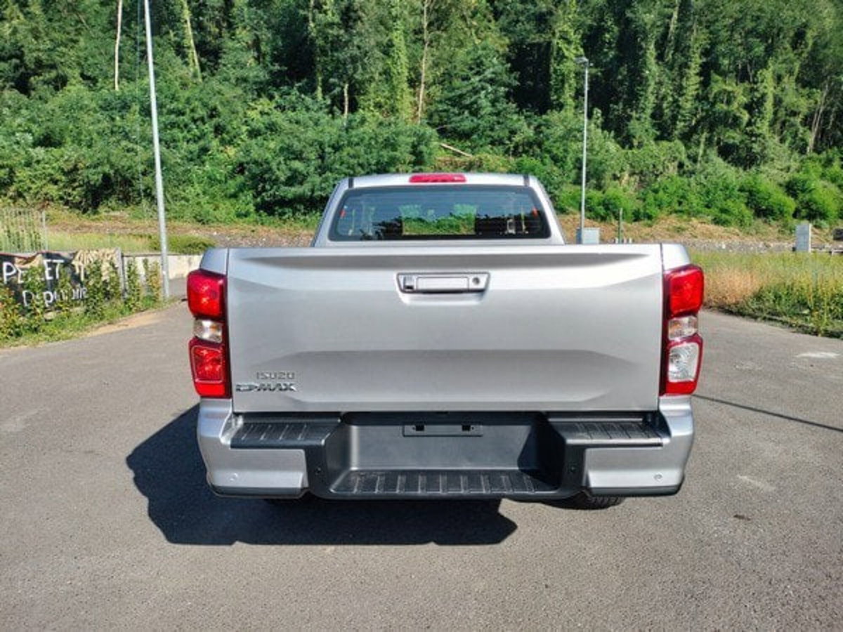Isuzu D-Max Pick-up 1.9 space N60 Nitro Sport 4x4 auto (7)