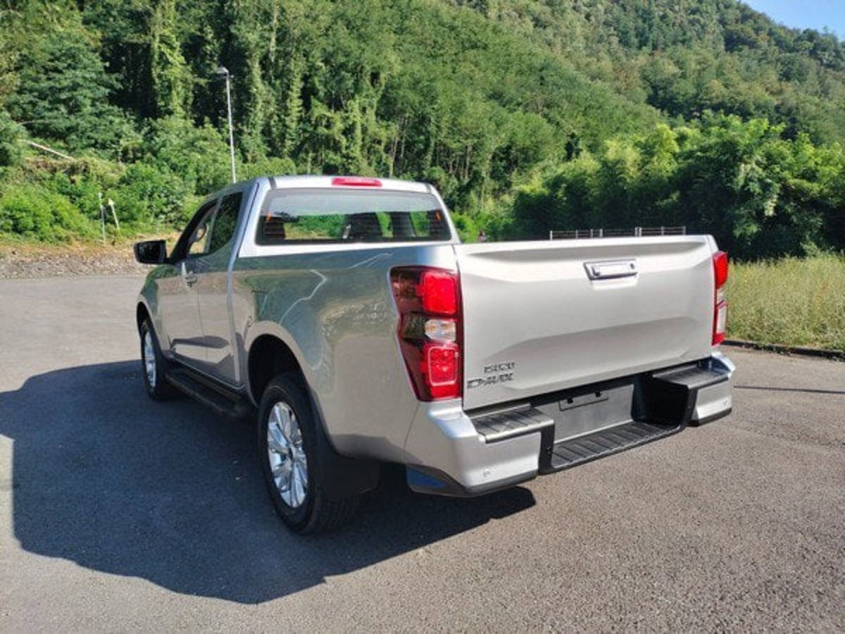 Isuzu D-Max Pick-up 1.9 space N60 Nitro Sport 4x4 auto (8)