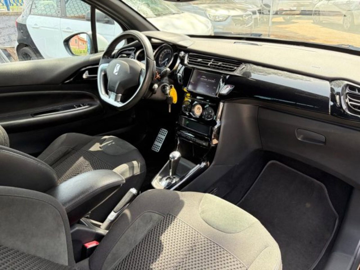 Ds DS 3 Coupé DS 3 PureTech 82 So Chic (14)
