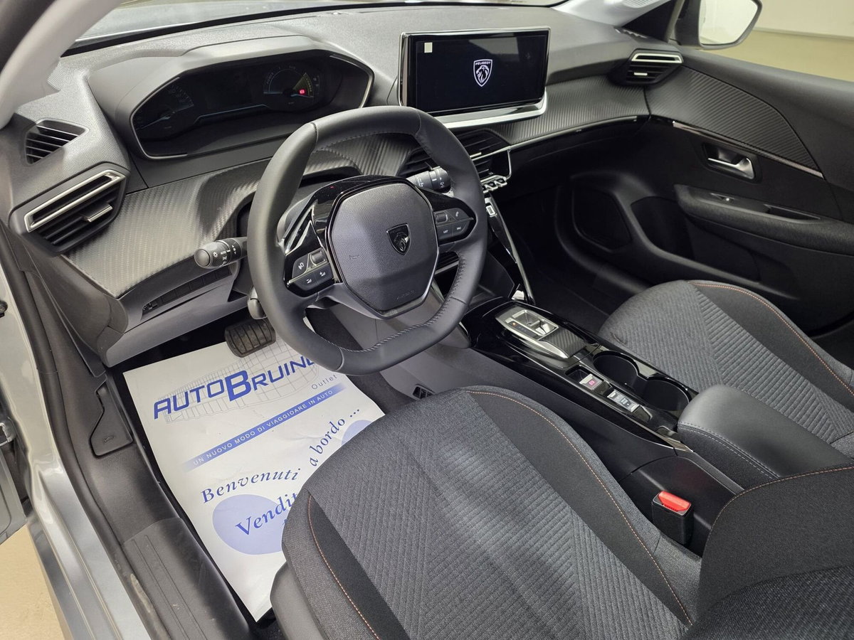 Peugeot 208 1.2 hybrid Business 110cv e-dcs 6 (12)