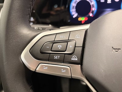 Volkswagen Golf Variant 1.5 etsi Life 115cv dsg (16)
