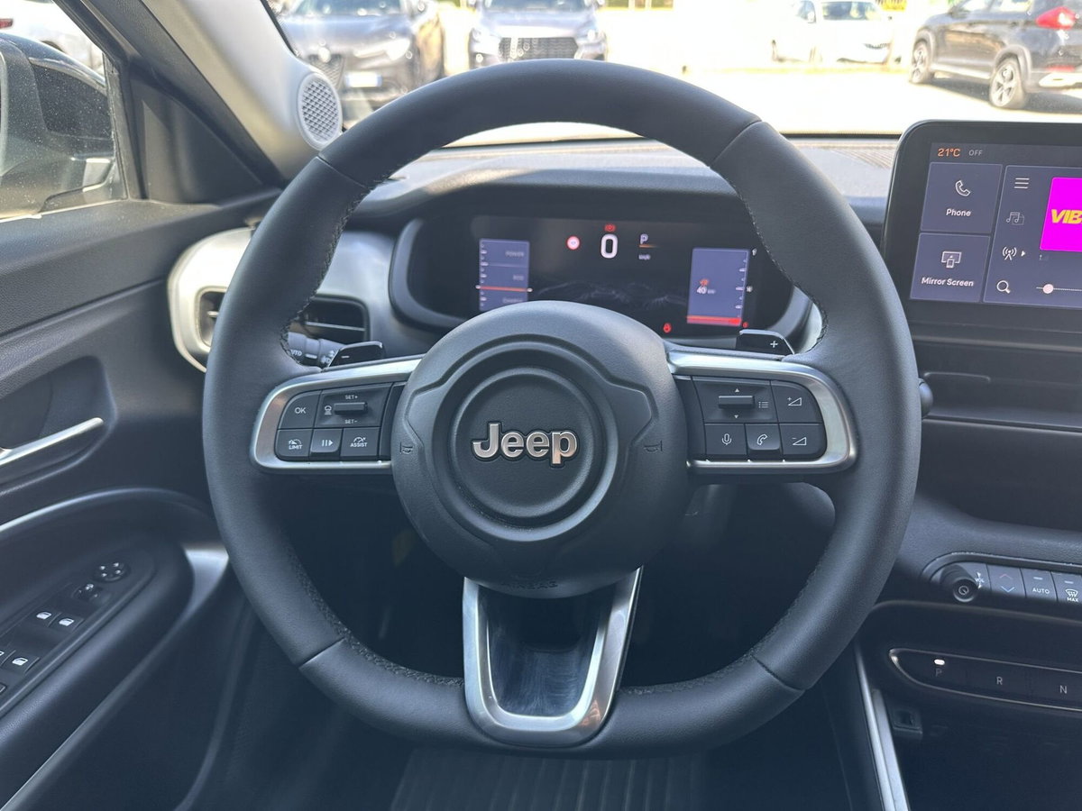Jeep Avenger 1.2 turbo e-hybrid mhev Summit fwd 110cv edct6 (10)