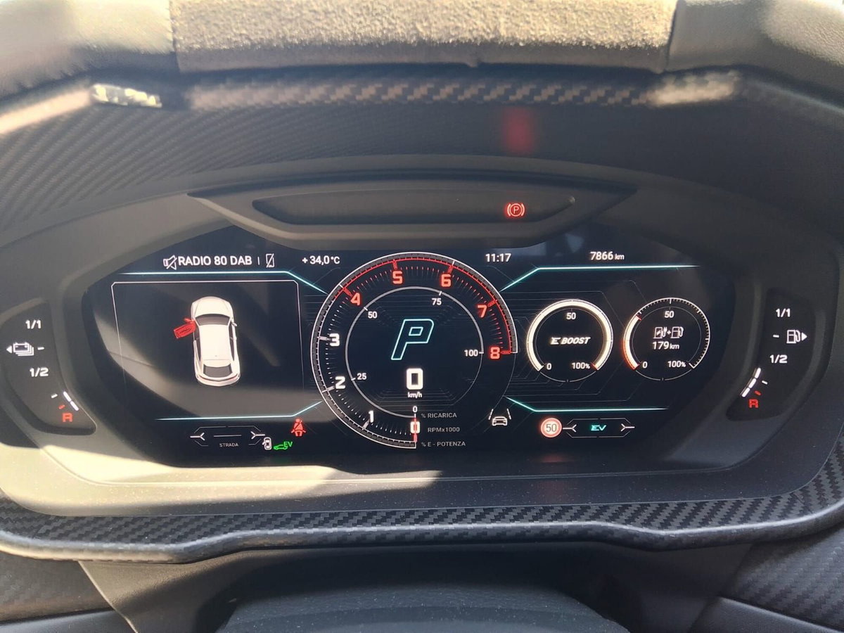 Lamborghini Urus 4.0 V8 phev SE auto (11)