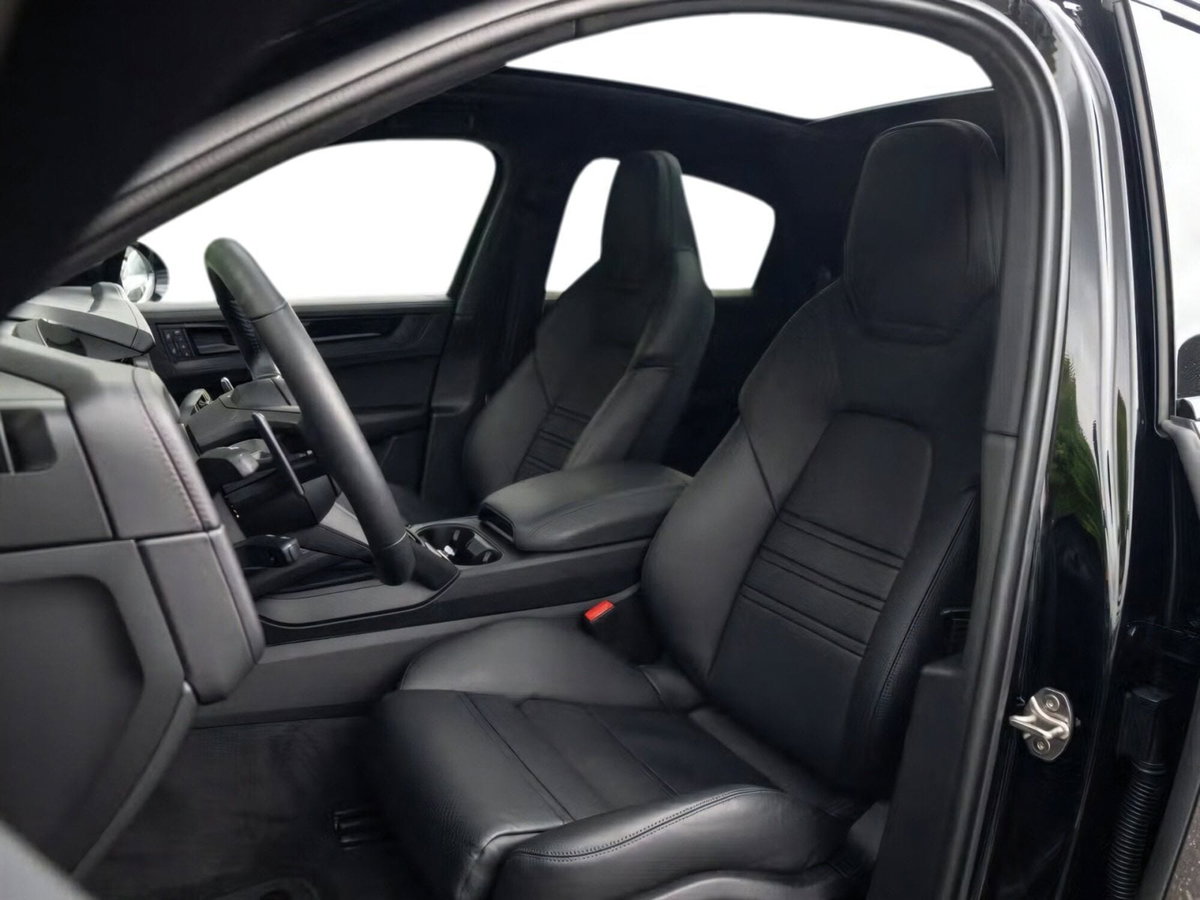 Porsche Cayenne Coupé 3.0 e-hybrid Black Edition tiptronic (5)