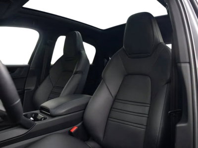 Porsche Cayenne Coupé 3.0 e-hybrid Black Edition tiptronic (6)