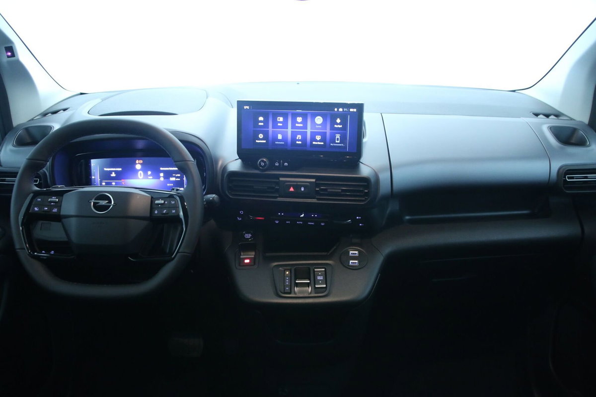 Opel Combo Life 1.5D 130 S&S MT6 Elegance XL 7 Posti (9)