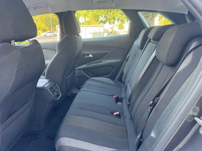 Peugeot 3008 BlueHDi 130 S&S Active Pack (9)