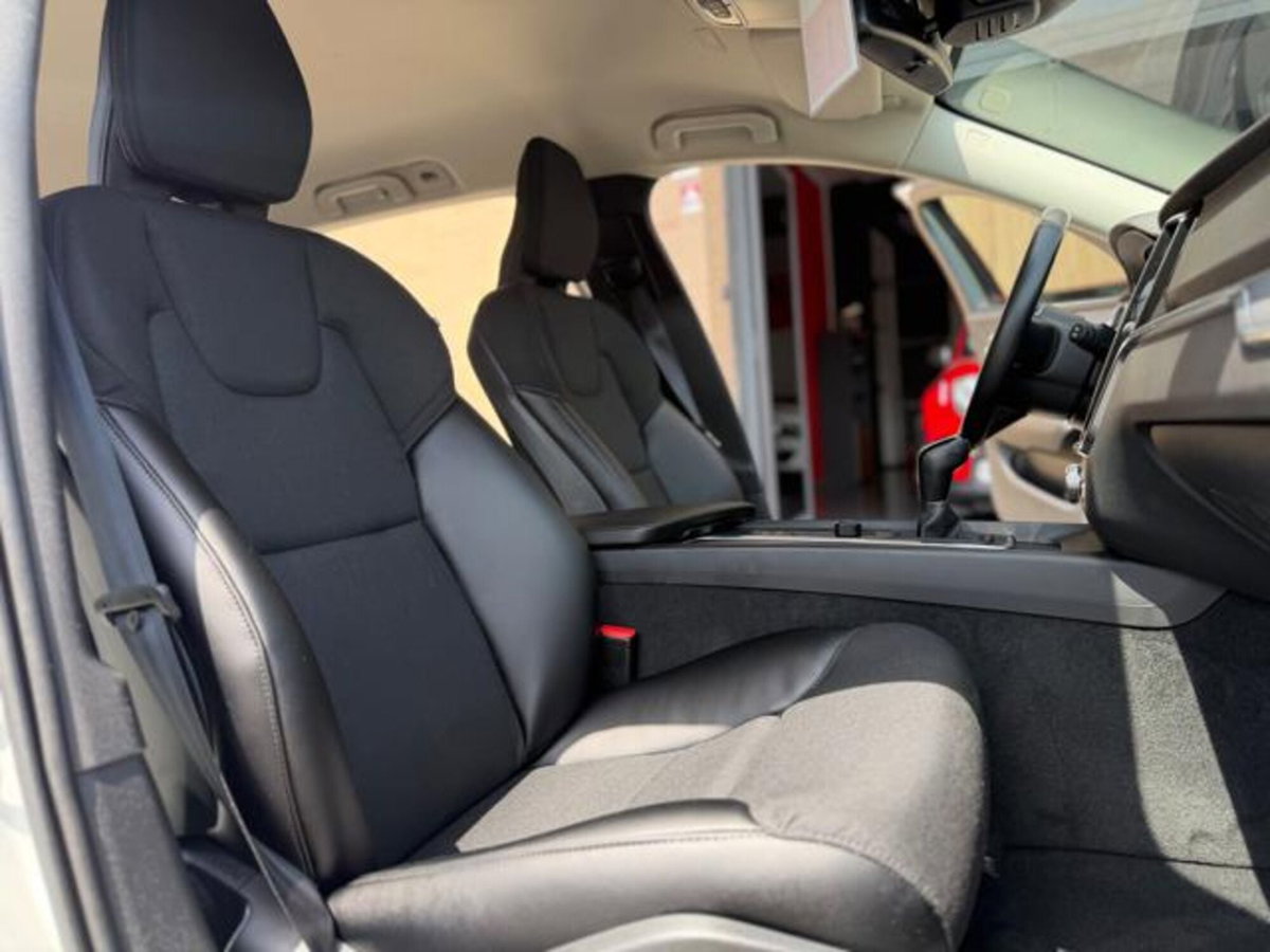 Volvo V60 D3 Momentum Business (10)