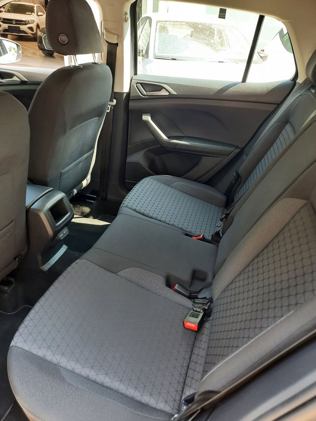 Volkswagen T-Cross 1.0 TSI Style BMT (13)