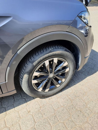 Volkswagen T-Cross 1.0 TSI Style BMT (8)