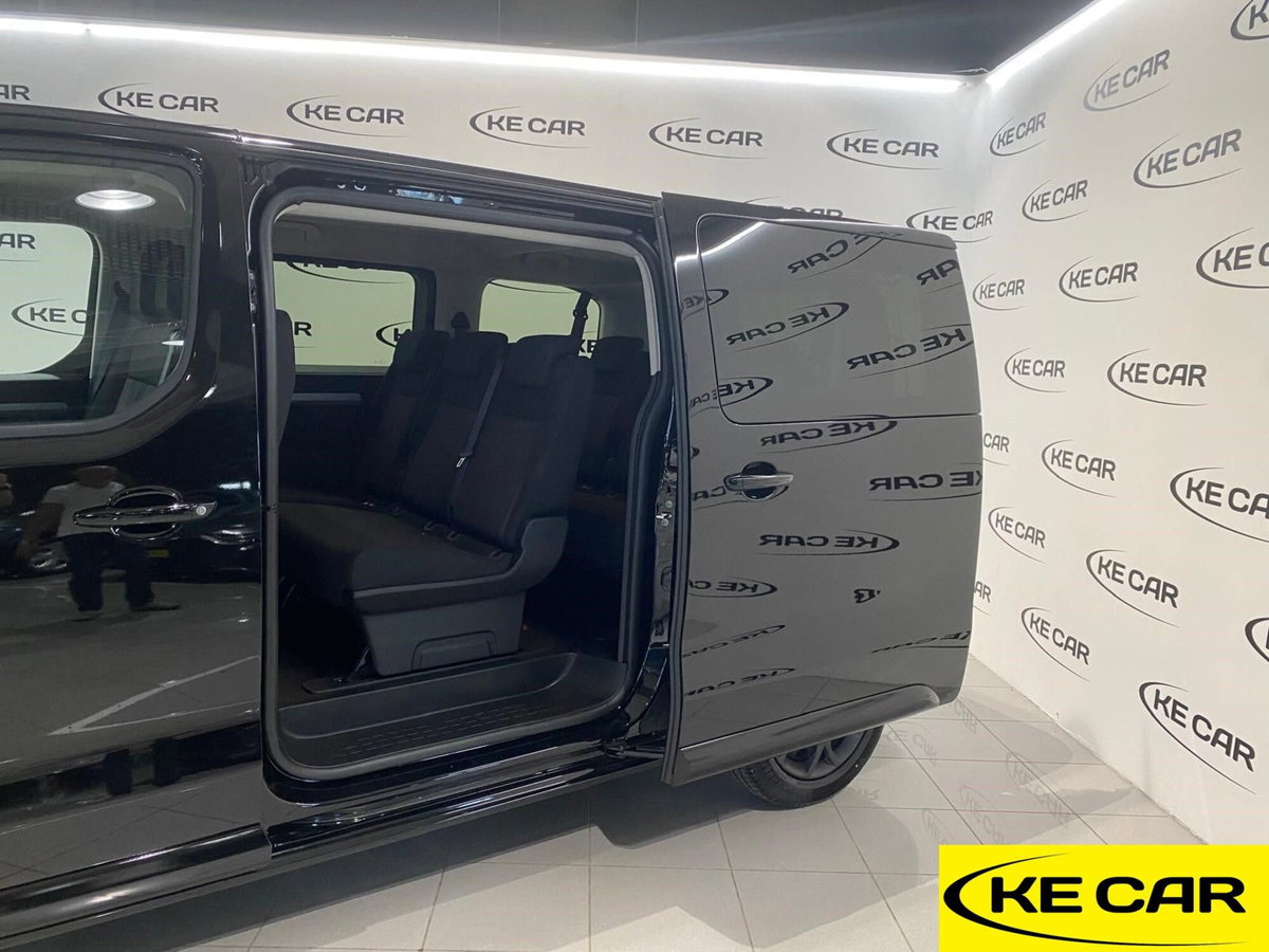 Fiat Ulysse combi M1 2.0 bluehdi 180cv L2H1 AT8 (17)