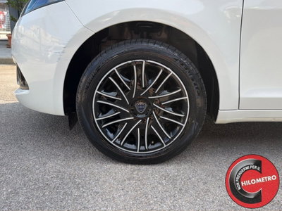 Lancia Ypsilon 1.0 FireFly 5 porte S&S Hybrid Gold Plus (12)