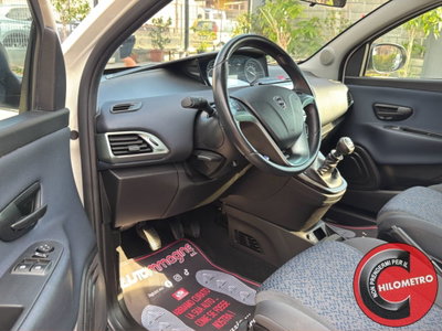 Lancia Ypsilon 1.0 FireFly 5 porte S&S Hybrid Gold Plus (14)