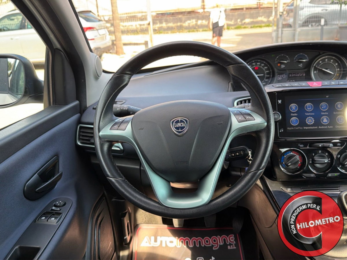Lancia Ypsilon 1.0 FireFly 5 porte S&S Hybrid Gold Plus (16)
